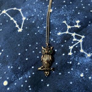 LAST CHANCE! VINTAGE Golden Owl Necklace w Rhinestone Eyes